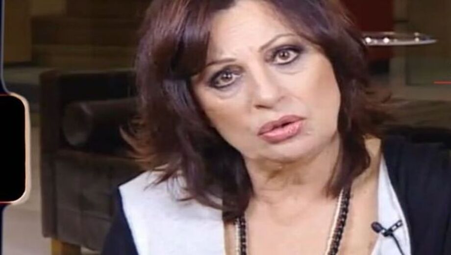 Πολύ-δύσκολες-ώρες-για-τη-Χάρις-Αλεξίου-–-Πέθανε-o…