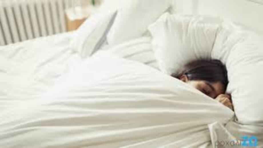 Ο ύπνος με αναμμένο φως μπορεί να συνδέεται με την πιο θανατηφόρα ασθένεια παγκοσμίως Ο-ύπνος-με-αναμμένο-φως-μπορεί-να-συνδέεται-με-την-πιο-θανατηφόρα-ασθένεια-παγκοσμίως