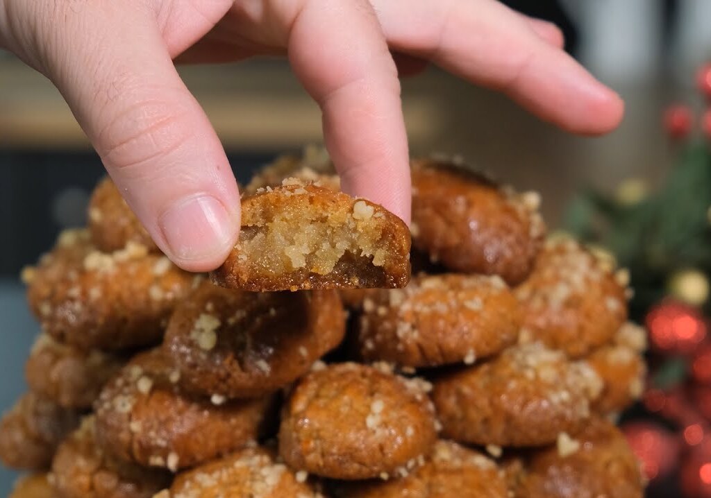 Μελομακάρονα-2025:-6-λάθη-που-τα-καταστρέφουν-—-tο-5-το-κάνουν-όλοι