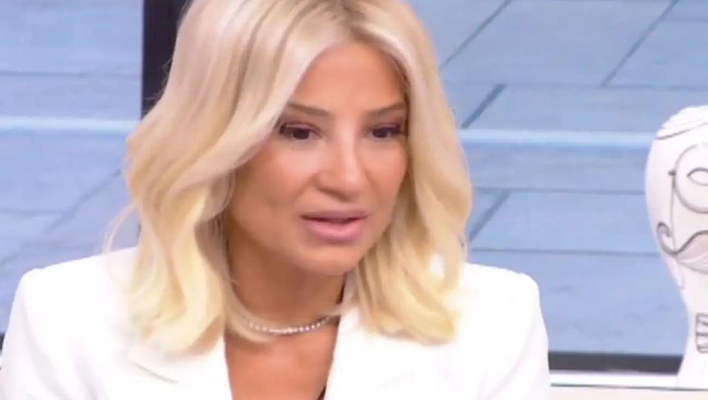 Φαίη-Σκορδά:-Η-σοβαρή-πάθηση-στα-μάτια,-που-την-έστειλε-στο-νοσοκομείο