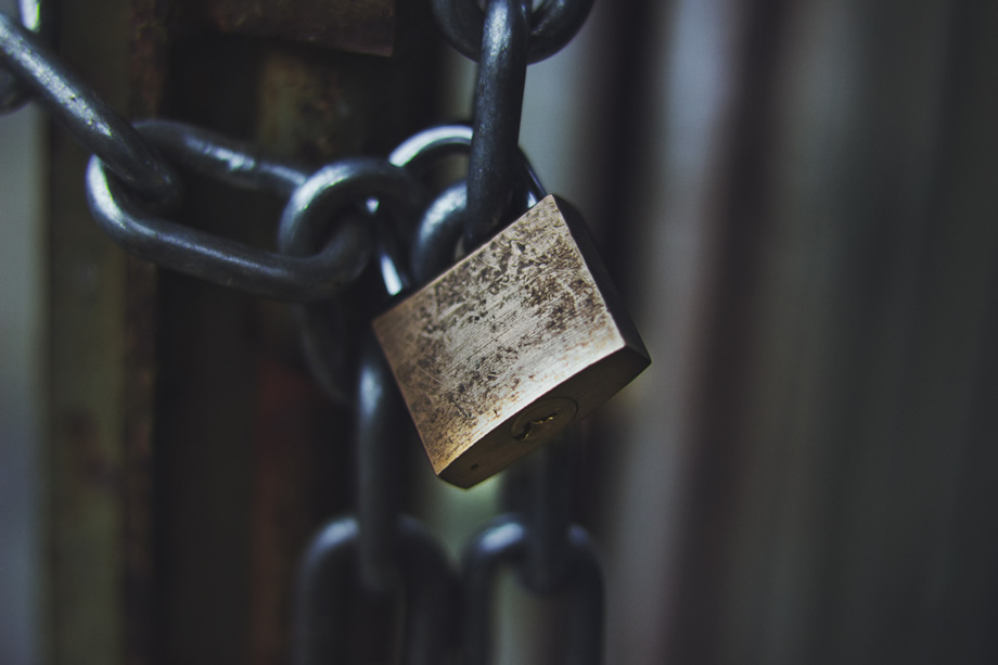 Σεισμός στην αγορά! – Πασίγνωστη αλυσίδα ρούχων, που όλοι έχουμε φορέσει, κλείνει καταστήματα – Είναι η… Σεσιμός-στην-αγορά-–-Πασίγνωστη-αλυσίδα-ρούχων,-που-όλοι-έχουμε-φορέσει,-κλείνει-καταστήματα-–-Είναι-η…