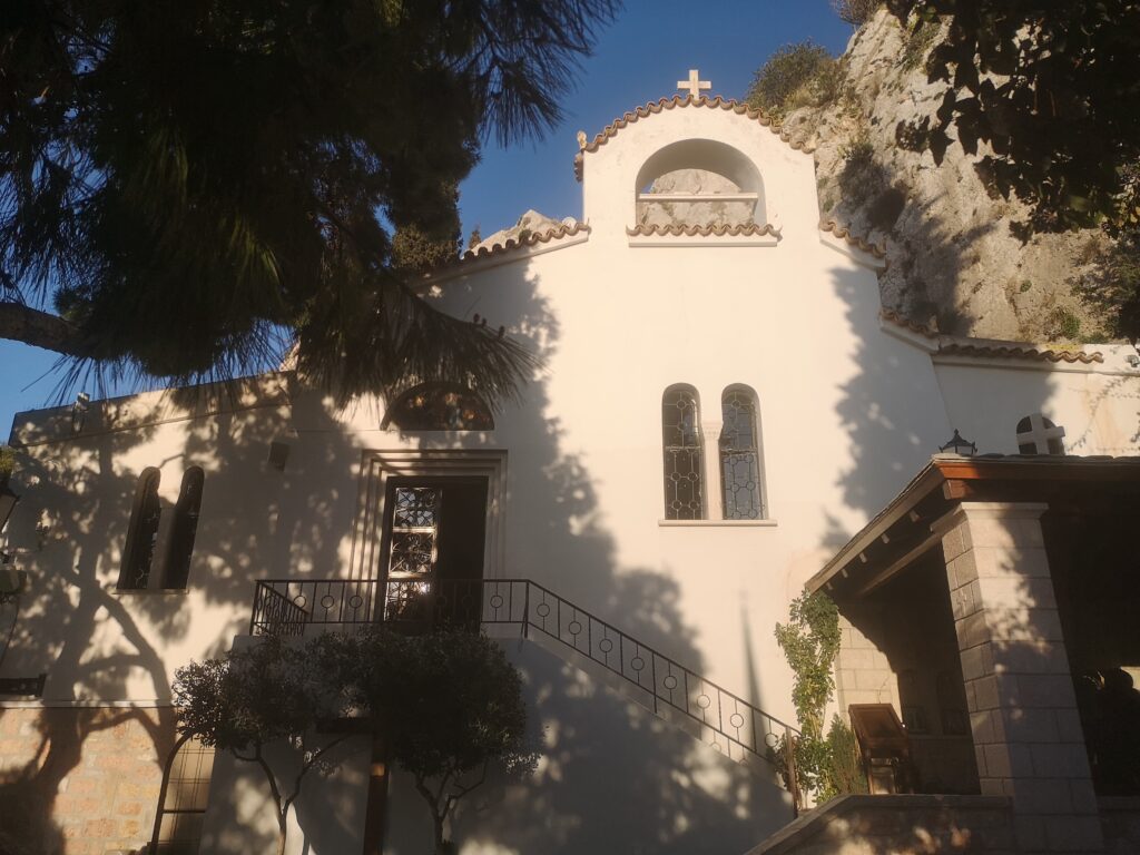 Πρόσκληση-για-να-συμμετάσχουμε-στον-πανηγυρικό-εσπερινό-της-εορτής-του-Αγ-Ισιδώρου-Πηλουσιώτη-στο-ομώνυμο-εκκλησάκι-των-Αγ-Ισιδώρων-Λυκαβηττού-την-Παρασκευή,-3/2/2023-στις-17.30