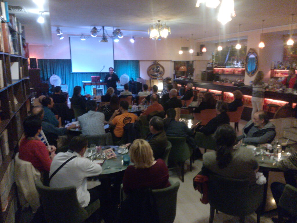 Όλη-η-Διάλεξη-του-Δημήτρη-Σταθακόπουλου-με-θέμα-«Οι-απαρχές-της-Επανάστασης-του-΄21-και-τα-γεγονότα-της-Αγίας-Λαύρας»-–-Κίνηση-Οργανικότητας-ΚΟΣΜΟΠΟΛΙΣ