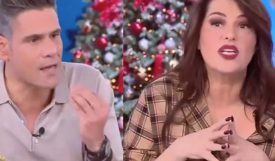 Ο κακός χαμός με Ζαρίφη – Ουγγαρέζο στον “αέρα” – Σε σοκ η Σκορδά! Τσακώθηκαν και…(Βίντεο) Ο-κακός-χαμός-με-Ζαρίφη-–-Ουγγαρέζο-στον-“αέρα”-–-Σε-σοκ-η-Σκορδά!-Τσακώθηκαν-και…(Βίντεο)