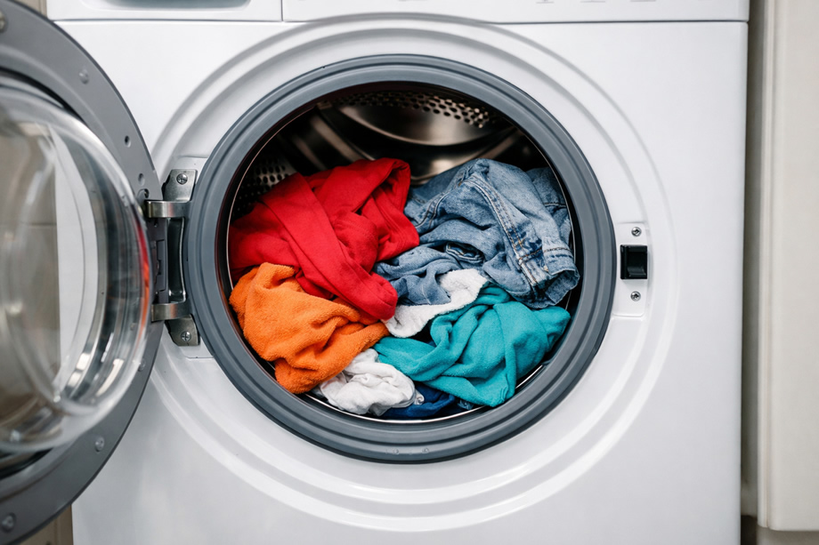 Το κόλπο με το πλυντήριο για να πεις «αντίο» στα χνούδια και στις τρίχες κατοικιδίων – Ποιος να το πίστευε…