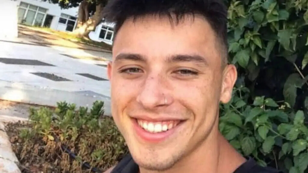 Λ. Ποσειδώνος: Σκηνές αρχαίας τραγωδίας στην οικογένεια του 25χρονου Αλέξη – Ο πατέρας του, μόλις άκουσε την τραγική είδηση… Λ.-Ποσειδώνος:-Σκηνές-αρχαίας-τραγωδίας-στην-οικογένεια-του-25χρονου-Αλέξη-–-Ο-πατέρας-του,-μόλις-άκουσε-την-τραγική-είδηση…