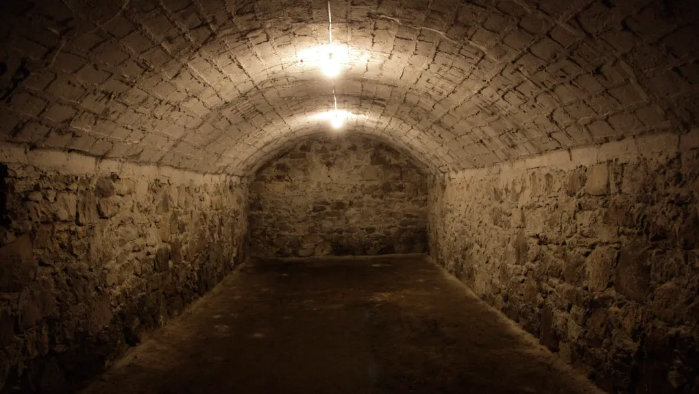 Πού-βρίσκονται-όλα-τα-καταφύγια-στην-Ελλάδα;-–-Δείτε-τον-χάρτη,-με-τα-2892-καταφύγια