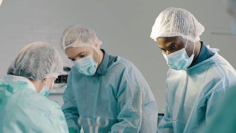 Κιατό:-Δίνει-μάχη-η-40χρονη!-–-Πώς-έγινε-το-ατύχημα-της-φρίκης-και-της-έφυγε-όλο-το-δ@@@@