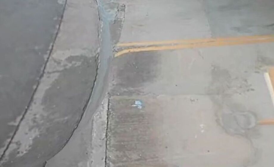 Νεάπολη Λακωνίας: Σκηνή ταινίας θρίλερ στη μέση του δρόμου! Υπόθεση μυστήριο! Την είδαν να περπατάει με τα χέρια…(Βίντεο) Νεάπολη-Λακωνίας:-Σκηνή-ταινίας-θρίλερ-στη-μέση-του-δρόμου!-Υπόθεση-μυστήριο!-Την-είδαν-να-περπατάει-με-τα-χέρια…(Βίντεο)