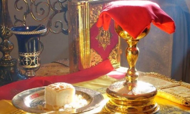 Μπορώ-να-κοινωνήσω-το-βράδυ-Της-Ανάστασης,-χωρίς-νηστεία-και-εξομολόγηση;