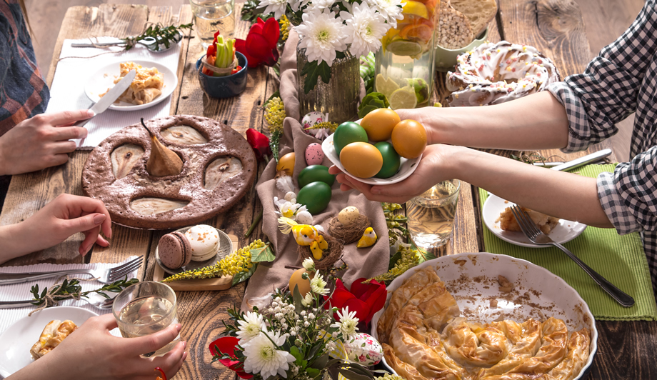 Αυτά-τα-3-ζώδια-θα-έχουν-εντάσεις-στο-πασχαλινό-τραπέζι-–-Τσακωμοί-και-παρεξηγήσεις!