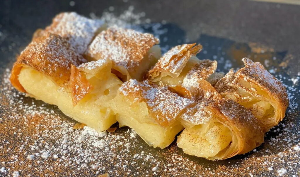 Ελλάδα:-Τίτλοι-τέλους,-μετά-από-50-χρόνια,-για-ένα-από-τα-θρυλικότερα-μπουγατσατζίδικα-–-Ουρές-έκανε-ο-κόσμος…