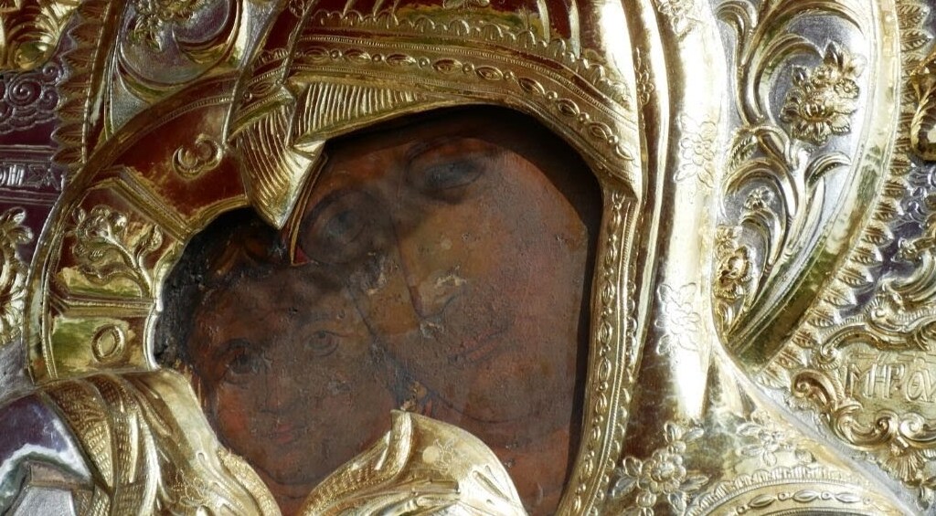 Ελλάδα:-Τραγικό-παιχνίδι-της-μοίρας!-–-Έκαναν-τη-λιτανεία-της-εικόνας-της-Παναγίας-«Άξιον-Εστί»-και-μετά…