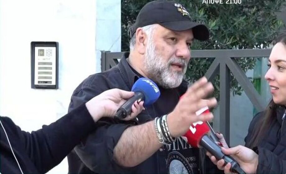 Γρηγόρης-Αρναούτογλου:-Εσπευσμένα-στο-νοσοκομείο-με-αφόρητους-πόνους-–-Τι-του-συνέβη;