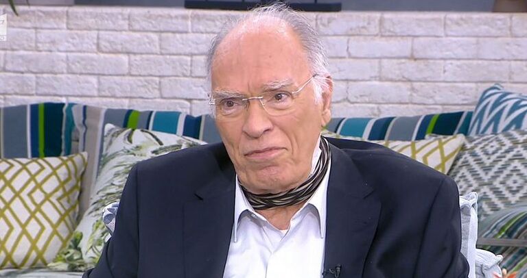 Πέθανε-ο-Βασίλης-Λεβέντης