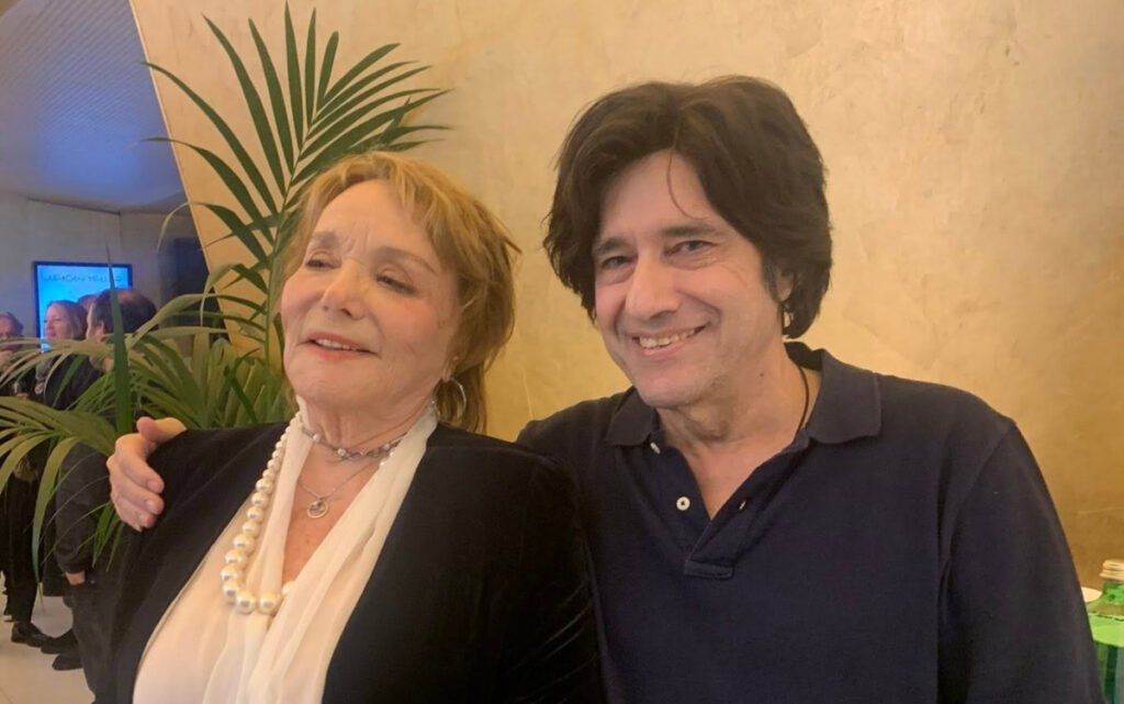 Συγκλονίζει η τελευταία ανάρτηση του γιου της Μπέτυ Αρβανίτη, πριν από τον θάνατό του – Ανατριχιαστικό… Συγκλονίζει-η-τελευταία-ανάρτηση-του-γιου-της-Μπέτυ-Αρβανίτη,-πριν-από-τον-θάνατό-του-–-Ανατριχιαστικό…