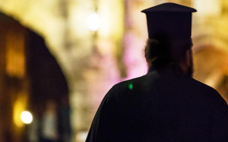 Ελλάδα: Σοκ μετά από καταγγελία για ιερέα – γιατρό Ελλάδα:-Σοκ-μετά-από-καταγγελία-για-ιερέα-–-γιατρό
