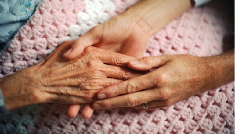 Θρίλερ σε εξέλιξη στον Μαραθώνα – Δεν βρέθηκε η ηλικιωμένη στην αυλή – Ο ρόλος της εγγονής Θρίλερ-σε-εξέλιξη-στον-Μαραθώνα-–-Δεν-βρέθηκε-η-ηλικιωμένη-στην-αυλή-–-Ο-ρόλος-της-εγγονής