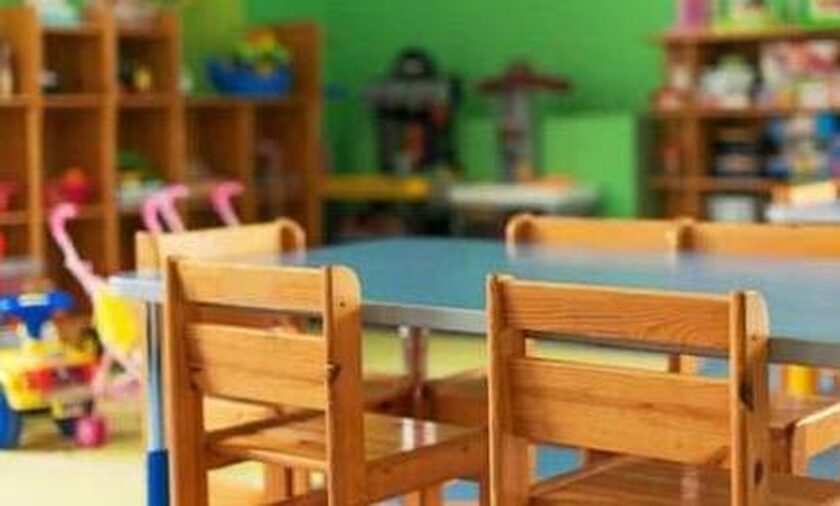 Ελλάδα: Σοκαριστικό περιστατικό σε νηπιαγωγείο – Τα πράγματα έχουν ξεφύγει εντελώς (Βίντεο) Ελλάδα:-Σοκαριστικό-περιστατικό-σε-νηπιαγωγείο-–-Τα-πράγματα-έχουν-ξεφύγει-εντελώς-(Βίντεο)